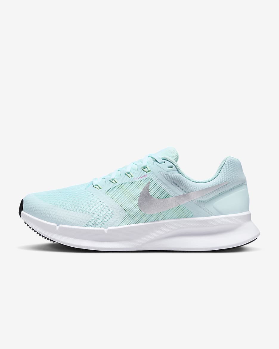 Tenis de correr en pavimento para mujer Nike Run Swift 3